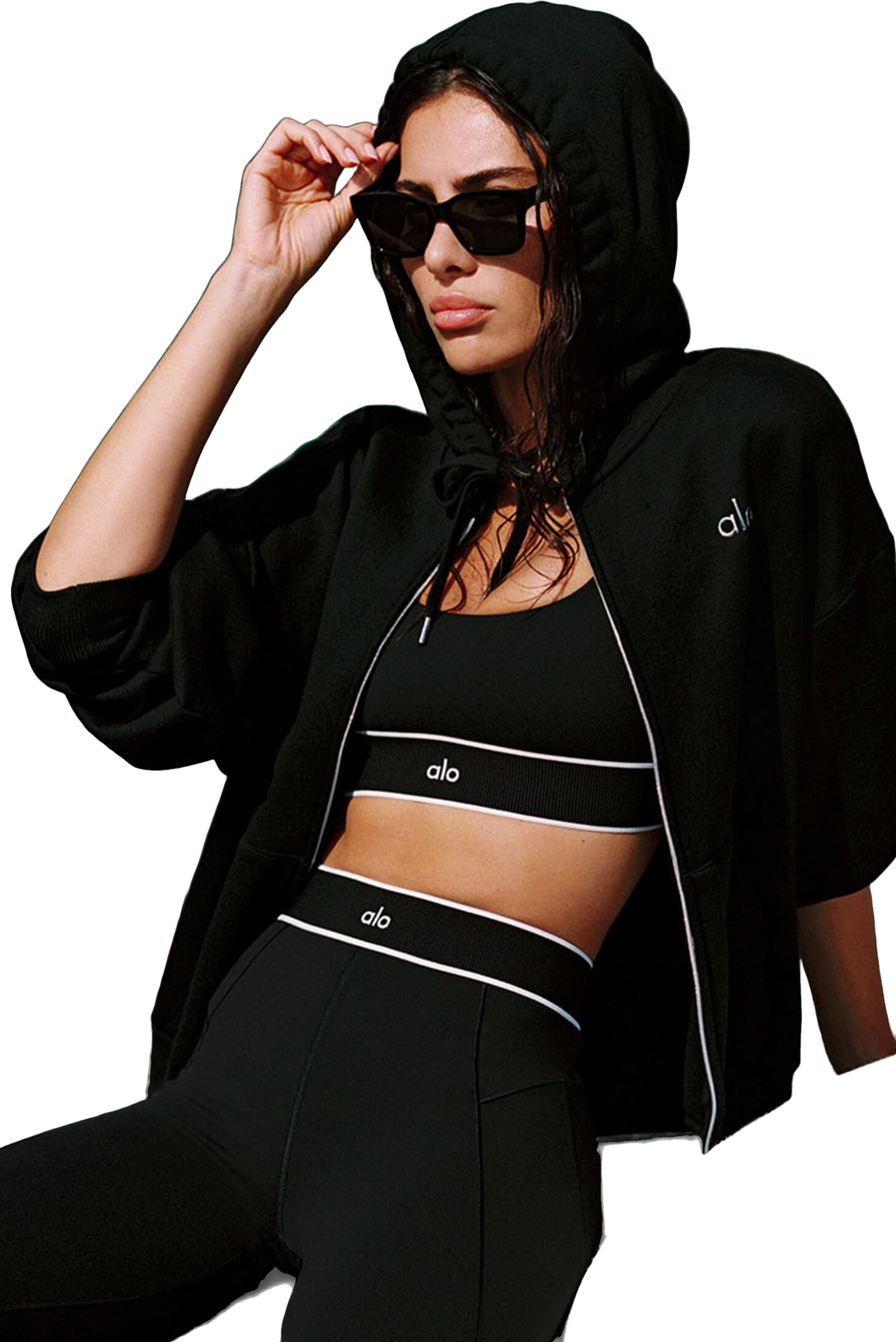 Alo Yoga Accolade Crewneck Pullover - Black | Editorialist